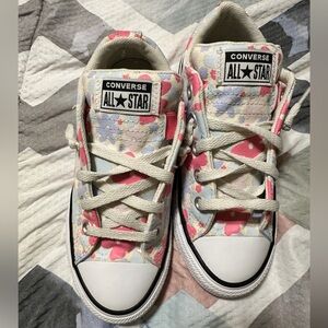 Girls converse size 2